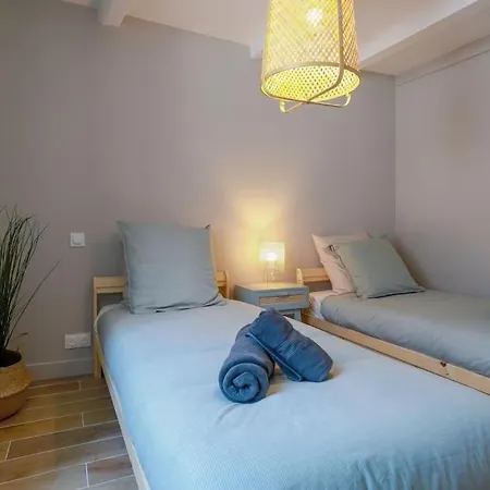 Apartment L'instant Paquier 3 Etoiles - Vieille Ville, Face Au Lac, 6 Personnes *