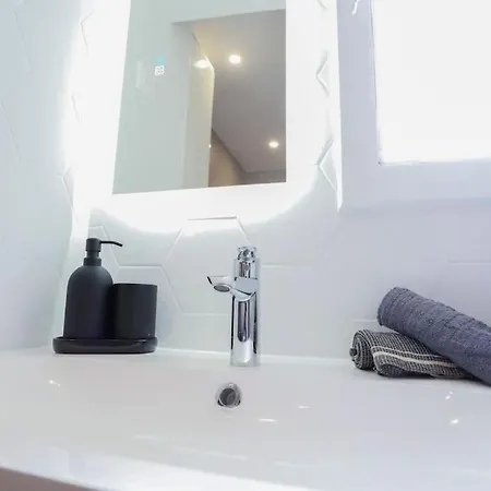 L'instant Paquier 3 Etoiles - Vieille Ville, Face Au Lac, 6 Personnes Apartment *